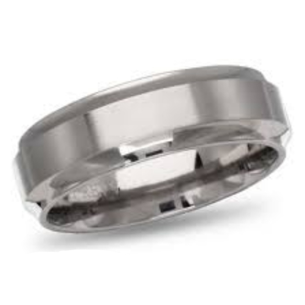 💚💚New REVV Mens 7mm ring in Titanium💚💚
